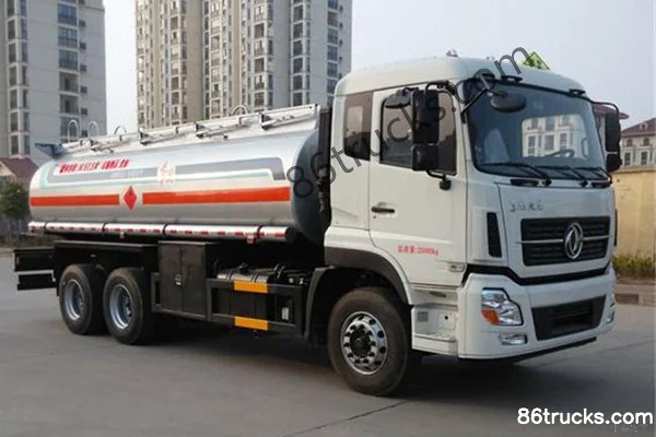 Dongfeng Commercial Vehicle Tianlong 245hp 6X4(10 wheels) fuel tanker truck Exterior