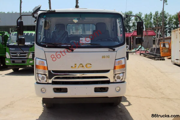 JAC Shuailing Q7 Mountain Edition 154 hp 4X2(6 wheels) 4.875m Row Half Flatbed Light Truck Exterior (2) | 86Trucks