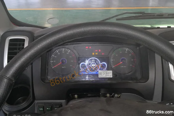 Jinbei Yunying N Series 143hp 4X2(6 wheels) 4.18m Dump Truck Cab (2) | 86Trucks