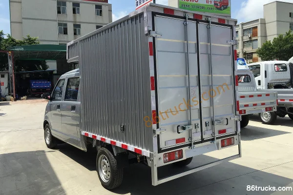 NanJun Ruiyi C Series 1.5L 112hp 4X2(6 wheels) Gasoline 2.71m Double Row Van Mini Truck Exterior (2) | 86Trucks