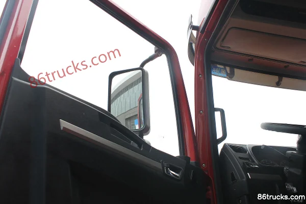 SHACMAN Delong New M3000 430 hp 6X4(10 wheels) CNG Dangerous Goods Tractor Truck (China VI) Cab (2) | 86Trucks