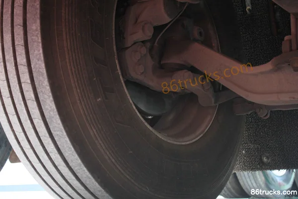 SHACMAN Delong New M3000 430 hp 6X4(10 wheels) CNG Dangerous Goods Tractor Truck (China VI) Chassis (2) | 86Trucks