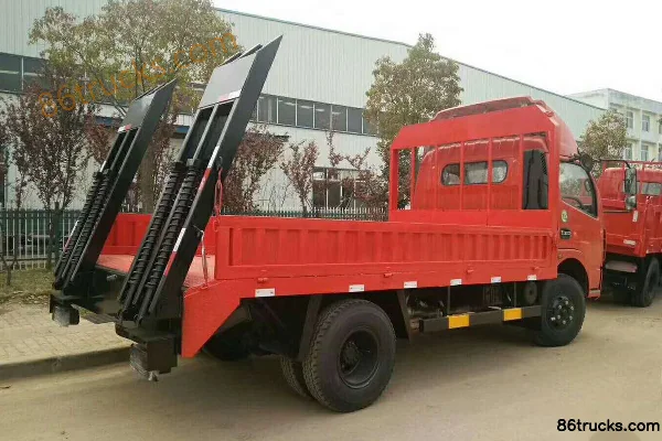Dongfeng Duolika D6 129hp 4X2(6 wheels) flatbed truck (Huatong brand) Exterior (2) | 86Trucks