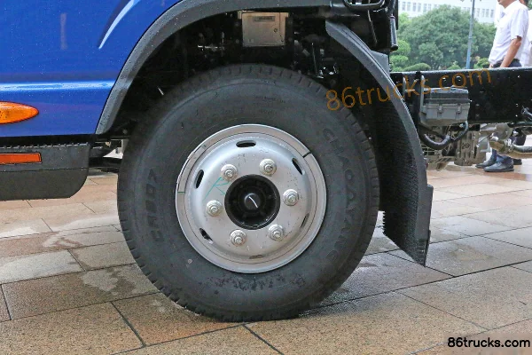 JAC Shuailing Q6 Logistics Version 152 hp 4X2(6 wheels) 4.18m Single Row Flatbed Light Truck Chassis (2) | 86Trucks
