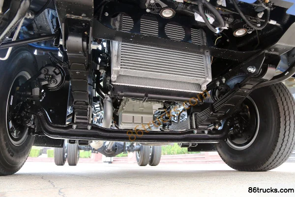 JAC Shuailing Q6 Logistics Version 152 hp 4X2(6 wheels) 4.18m Single Row Flatbed Light Truck Chassis (1) | 86Trucks
