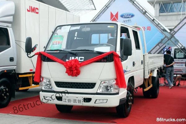 JMC Kairui 116 ch 4X2(6 roues) plateau 3,3 m cabine double Extérieur (3) | 86Trucks