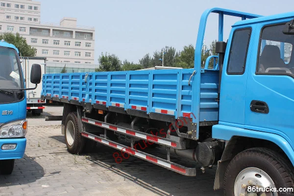 JAC Weiling II Camion porteur 158 ch 4X2(6 roues) Camion porteur à ridelles Carrosserie (1) | 86Trucks
