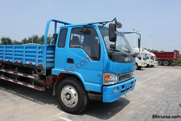 JAC Weiling II Camion porteur 158 ch 4X2(6 roues) Camion porteur à ridelles Extérieur (2) | 86Trucks