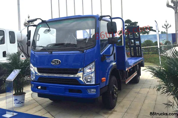 NanJun Ruiji 150hp 4X2(6 wheels) Flatbed Truck Exterior