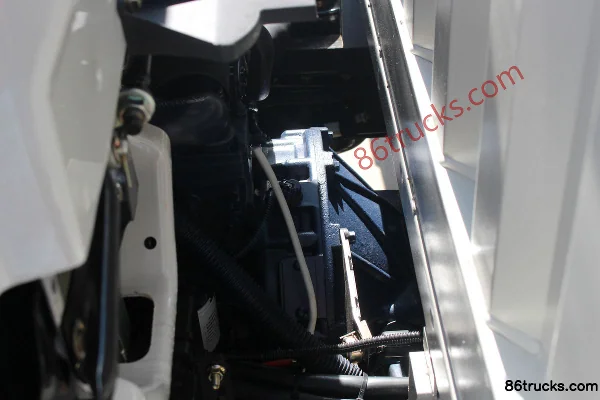 Shifeng Fengyun 110 ch 4X2(6 roues) camion grille 3,17 m cabine simple Châssis (2) | 86Trucks