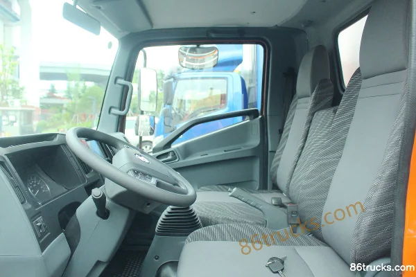 Yuejin Chaoyue E100 4,5T 4,17 m cabine simple camion léger fourgon électrique pur 78,8 kWh 4X2(6 roues) Intérieur (3) | 86Trucks