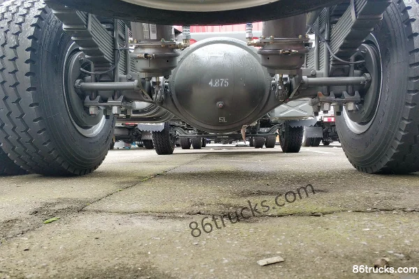 Sinotruk Ruishi 150 hp 4X2(6 wheels) 4.16m Single Row Stake Truck Chassis (3) | 86Trucks
