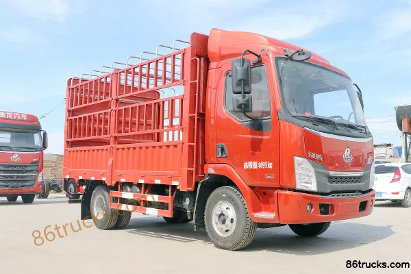 Dongfeng L3 2.5L Diesel 180 hp 4X2(6 wheels) Fast Gear 10-speed Air Brake 4.165m Single-row Cage Cargo Truck Exterior