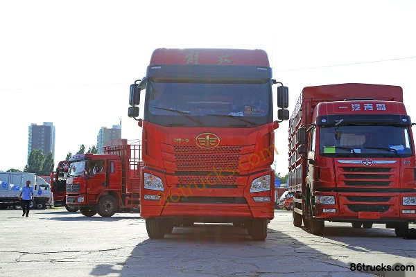 FAW Jiefang Qingdao JH6 Heavy Truck Pilot Edition 2.0 375hp 8X4(12 wheels) 9.5m Stake Truck (Rear Axle 435) Exterior (2) | 86Trucks