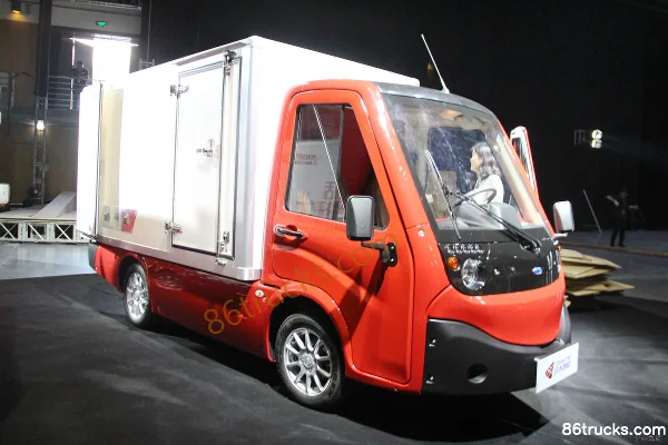 Rongda Zhizao MetroII 2.55T 4X2(6 wheels) 3.1m Single Row Pure Electric Van Light Truck 40kWh Exterior (3) | 86Trucks