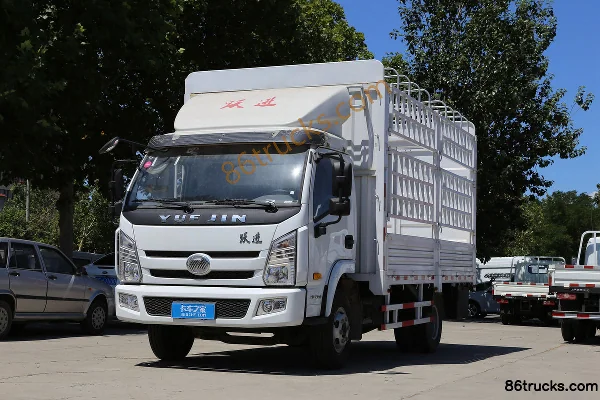 Yuejin Shangjun X500-33 130 hp 4X2(6 wheels) 4.17m Single Row Grating Van Light Truck Exterior (3) | 86Trucks
