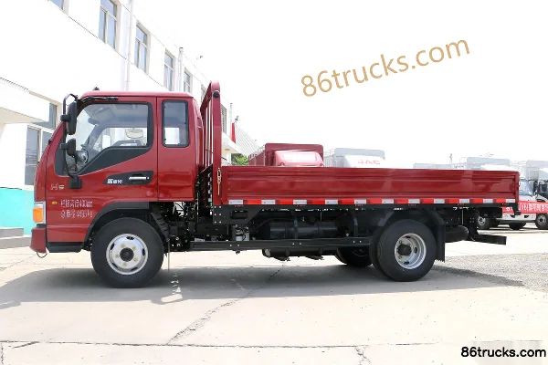 JAC Kangling H5 115 hp 4X2(6 wheels) 3.85m Semi-row Flatbed Light Truck Exterior (3) | 86Trucks