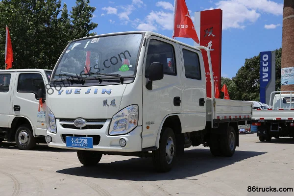 Yuejin Xiaofuxing S50 82hp 4X2(6 wheels) Diesel 2.4m Double Row Flatbed Mini Truck Exterior (3) | 86Trucks