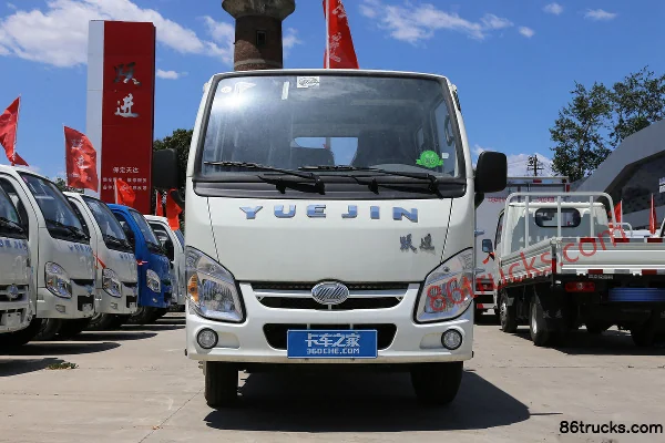 Yuejin Xiaofuxing S50 82hp 4X2(6 wheels) Diesel 2.4m Double Row Flatbed Mini Truck Exterior (2) | 86Trucks