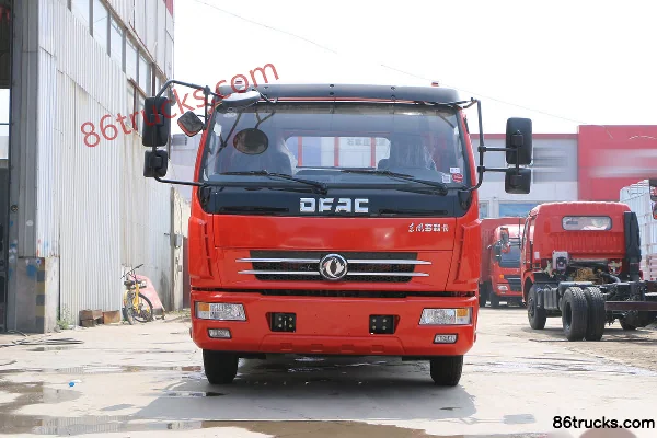 Dongfeng Duolika D6-L Fuel-Saving Edition 115 hp 4X2(6 wheels) 3.8m Crew Cab Flatbed Light Truck Exterior (2) | 86Trucks