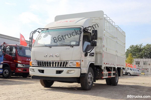 JAC Junling E6 156hp 4X2(6 wheels) 4.18m single-row stake light truck Exterior (3) | 86Trucks