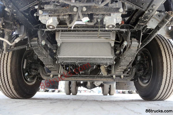 JAC Junling V3 109hp 4X2(6 wheels) 3.85m semi-sleeper flatbed light truck Chassis (1) | 86Trucks
