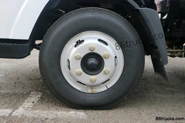 Hyundai Commercial Vehicle Zhidao 300N 116 hp 4X2(6 wheels) 3.815m cab-chassis light truck (3) | 86Trucks