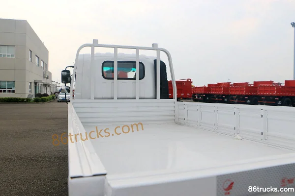Hyundai Commercial Vehicle Zhidao 300N 116 hp 4X2(6 wheels) 3.815m cab-chassis light truck Body (2) | 86Trucks