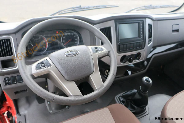Hyundai Commercial Vehicle Zhidao 300M 143 hp 4X2(6 wheels) 3.85m Double Row Flatbed Light Truck Cab (3) | 86Trucks