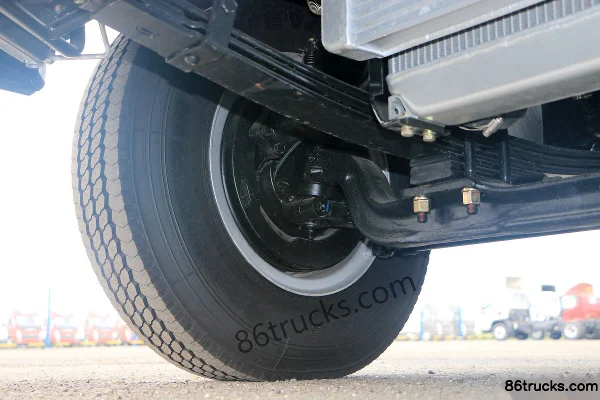 Hyundai Commercial Vehicle Zhidao 300M 143 hp 4X2(6 wheels) 3.85m Double Row Flatbed Light Truck Chassis (3) | 86Trucks