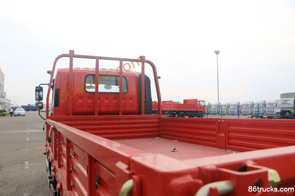 Hyundai Commercial Vehicle Zhidao 300M 143 hp 4X2(6 wheels) 3.85m Double Row Flatbed Light Truck Body (2) | 86Trucks