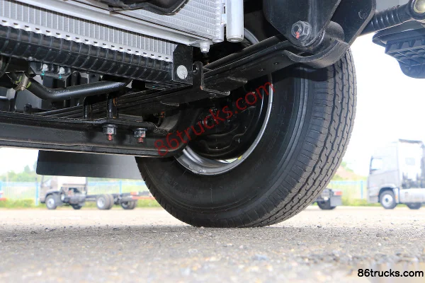 Hyundai Commercial Vehicle Shengtu H1 141 hp 4X2(6 wheels) 4.13m Single Row Stake Truck Chassis (3) | 86Trucks