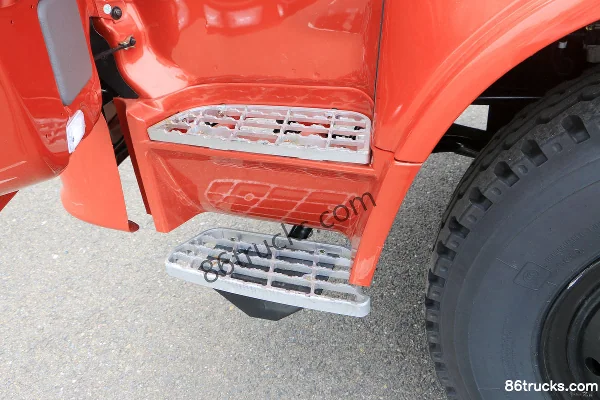 NanJun Ruiyu 180 hp 6X2(8 wheels) 4.7m Dump Truck Cab (3) | 86Trucks