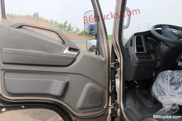 Hyundai Commercial Vehicle Shengtu H5 154hp 4X2(6 wheels) 5.6m single-row box van light truck Cab (2) | 86Trucks