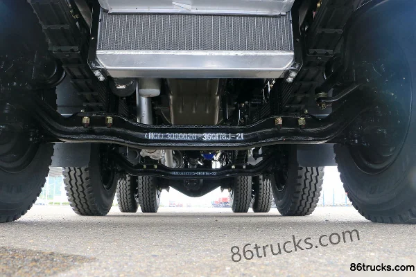 NanJun Ruiyu 180 hp 6X2(8 wheels) 4.7m Dump Truck Chassis (1) | 86Trucks