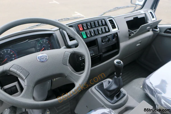 Hyundai Commercial Vehicle Ruichi 2 156 hp 4X2(6 wheels) 3.81m Crew Cab Van Light Truck (2) | 86Trucks