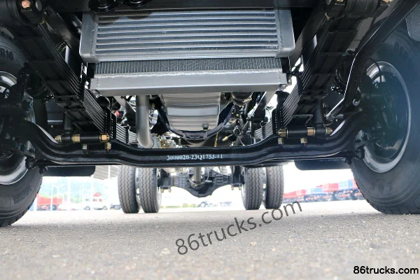 Hyundai Commercial Vehicle Ruichi 2 156 hp 4X2(6 wheels) 3.81m Crew Cab Van Light Truck Chassis (1) | 86Trucks
