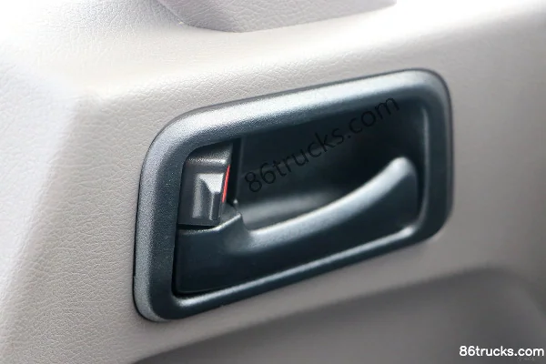Hyundai Commercial Vehicle Zhidao 500M version lourde 156 ch 4X2(6 roues) 4,165 m camion plateau simple cabine (Yunnei) (CNJ1041QDA... (2)