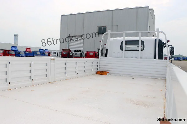 Hyundai Commercial Vehicle Zhidao 500M version lourde 156 ch 4X2(6 roues) 4,165 m camion plateau simple cabine (Yunnei) (CNJ1041QDA... Carro
