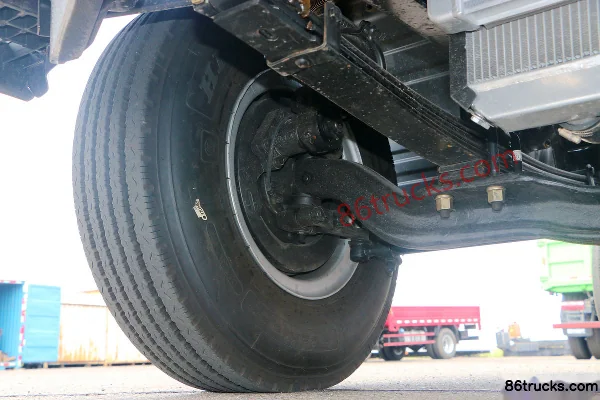 Hyundai Commercial Vehicle Zhidao 500M 130hp 4X2(6 wheels) 4.165m single-row stake truck (Xingrui 5-speed) Chassis (2) | 86Trucks