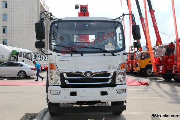 Sinotruk Haoman H3 129 hp 4X2(6 wheels) Truck-Mounted Crane (Wide Body) Exterior (2) | 86Trucks