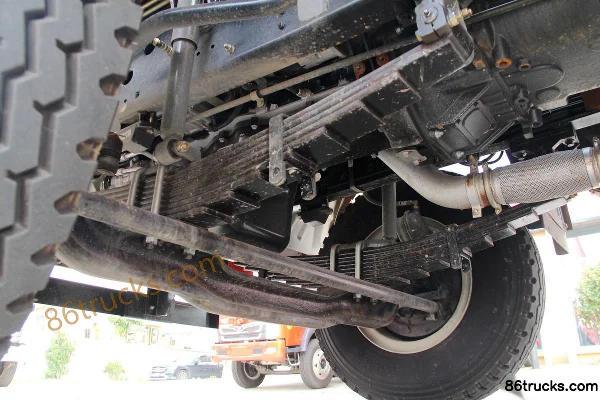 Sinotruk Haoman H5 310hp 8X4(12 wheels) Truck Mounted Crane Chassis (2) | 86Trucks