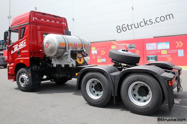FAW Jiefang Qingdao JH6 poids lourd 400 ch 6X4(10 roues) tracteur routier LNG (pont arrière 435) Extérieur (3) | 86Trucks