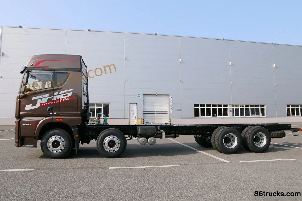 FAW Jiefang Qingdao JH6 Heavy Truck Southern Edition 420hp 8X4(12 wheels) 9.5m cage van cargo truck Exterior (3) | 86Trucks