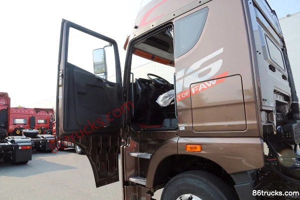 FAW Jiefang Qingdao JH6 Heavy Truck Southern Edition 420hp 8X4(12 wheels) 9.5m cage van cargo truck Cab (3) | 86Trucks