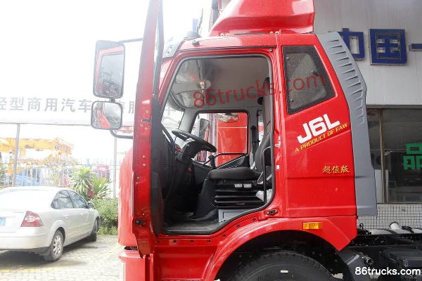 FAW Jiefang New J6L Medium Truck 180hp 4X2(6 wheels) 7.7m Van Cargo Truck (China VI) Cab (1) | 86Trucks