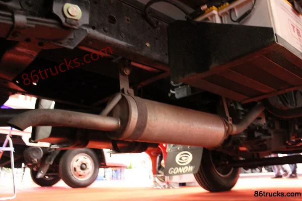 GAC Gonow Xingfu 80 hp 4X2(6 wheels) 3.8m crew-cab flatbed mini truck Chassis (3) | 86Trucks