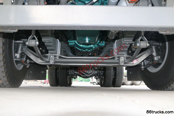 Sinotruk HOWO Heavy Truck 340 hp 6X4(10 wheels) 5.6m Eco Dump Truck Chassis (1) | 86Trucks