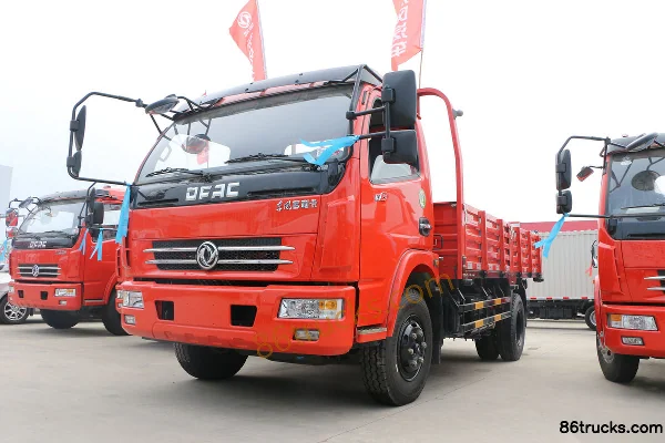 Dongfeng Duolika D6-L Mountain Version 143hp 4X2(6 wheels) 4.17m Single-row Flatbed Light Truck Exterior (3) | 86Trucks
