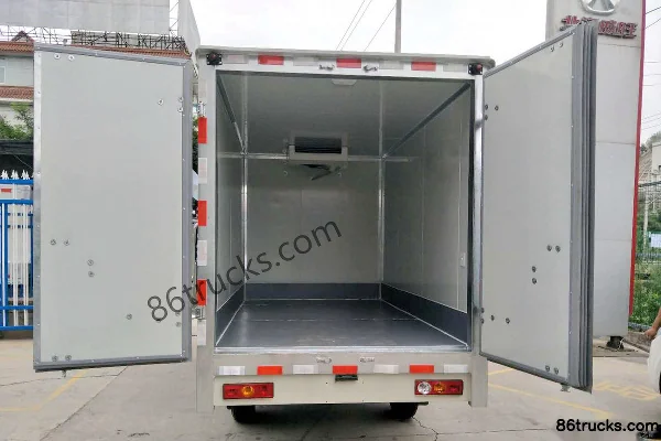 Foton Xiangling V 112 ch 4X2(6 roues) camion frigorifique 2,795 m Extérieur (3) | 86Trucks